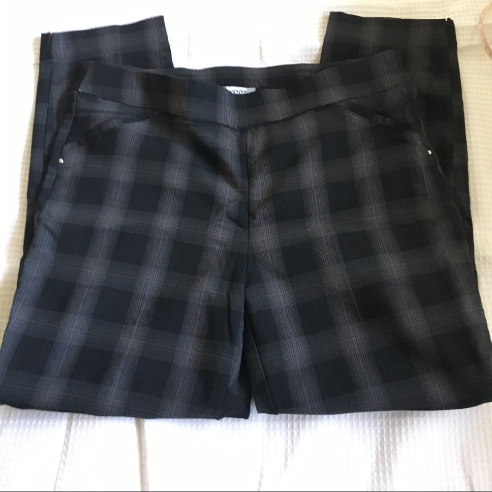 Briggs pull on pants size 12